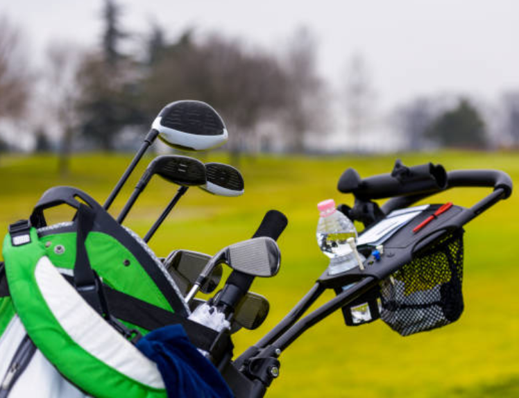 Golf bag order lead time timeline chart showing sampling production and shipping phases